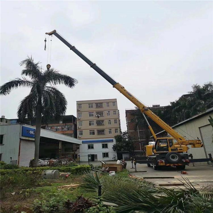 大朗镇12吨吊车出租一天的收费标准是什么