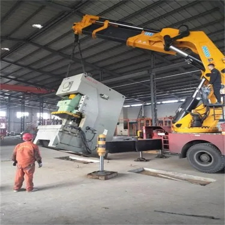 大朗镇80吨折臂吊车出租附近电话